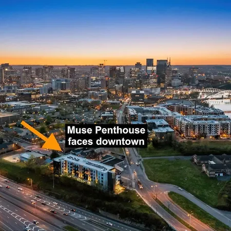 The Penthouse - 3br Rooftop - Downtown