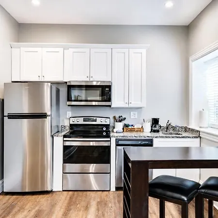 Bright & Cozy Church Conversion 1br Apartment Nashville