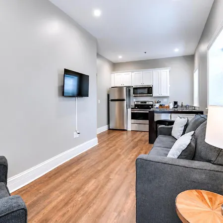 Apartment Bright & Cozy Church Conversion 1br