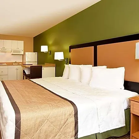 Hotel Extended America - - Airport - Music