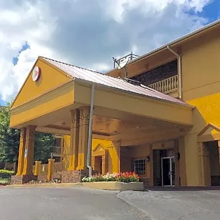 Red Lion & Airport Nashville