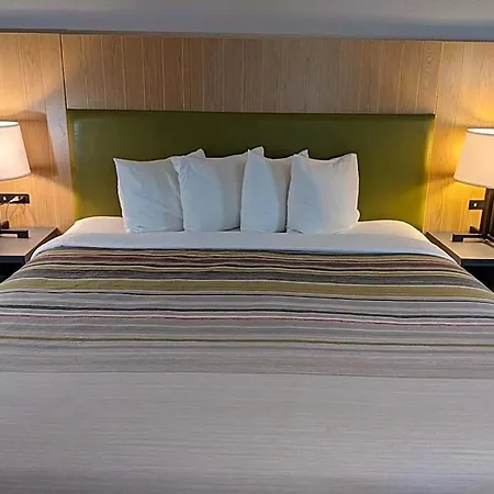 Country & By Radisson, Nashville, Tn Hotel