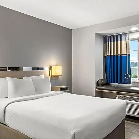 Microtel & By Wyndham Hotel Nashville