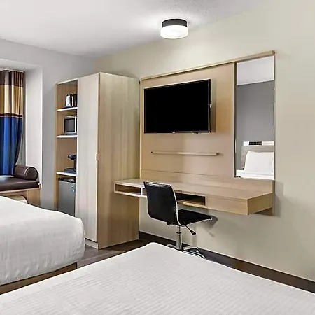Microtel & By Wyndham 2*