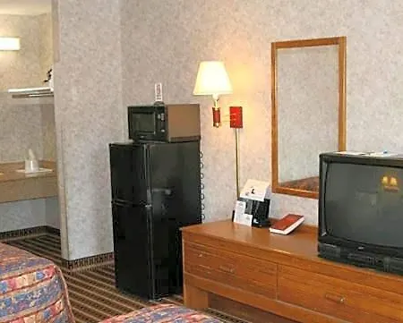 Days By Wyndham N Opryland/grand Ole Opry Motel