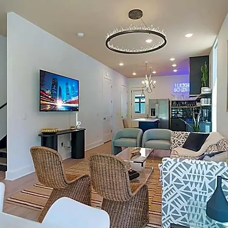The Grove By Avantstay Stylish And Spacious Perfect For Groups Apartment *