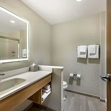 Express & West End - Univ Area By Ihg