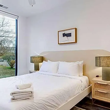 The Grove By Avantstay Stylish And Spacious Perfect For Groups Apartment