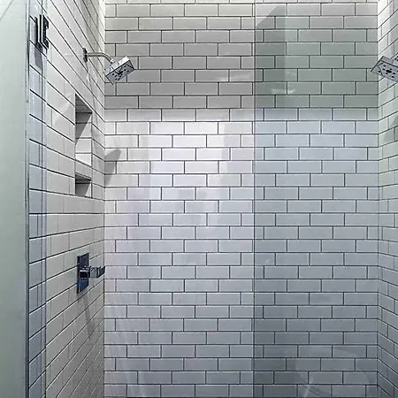 Hotel 121 By Avantstay 4*