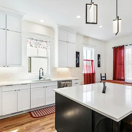Germantown Gem On 5th Holiday home Nashville