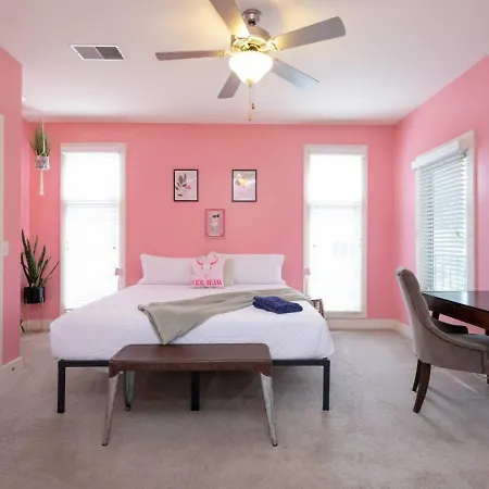 Apartment Lipstick & Boots - Luxury 3-level With Private Garage Near Music Row