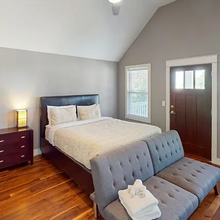 Holiday home The Of Both Worlds Nashville