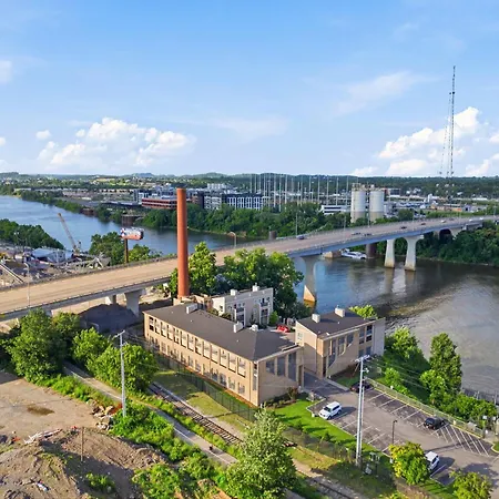 1062 Riverfront *