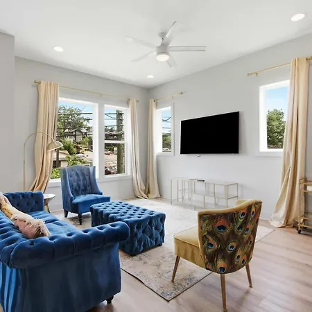Holiday home Lyric At Cleveland Park Lyric Manor