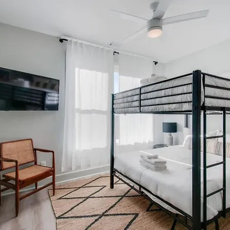 East Nash Double - 26 Beds Fast *
