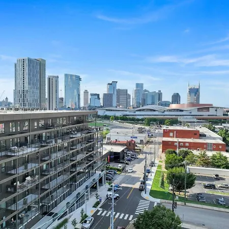 The Stage In Downtown W Pool/gym | Walk To Broadway Holiday home Nashville