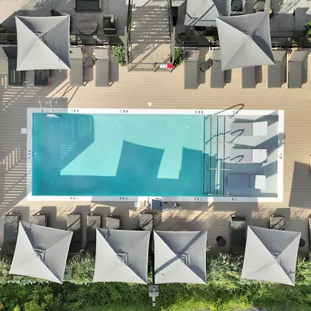 The Stage In Downtown W Pool/gym | Walk To Broadway Holiday home Nashville