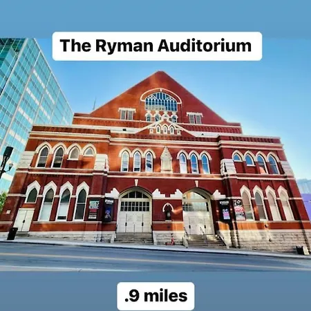 The Stage In Downtown W Pool/gym | Walk To Broadway Nashville