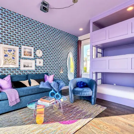 New Nash Eras - Rooftop Decks With Hot Tub - 15 Beds Holiday home *