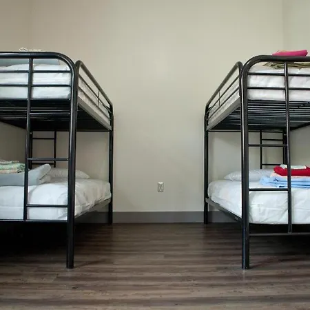 Hostel Downtown - Adults Only *