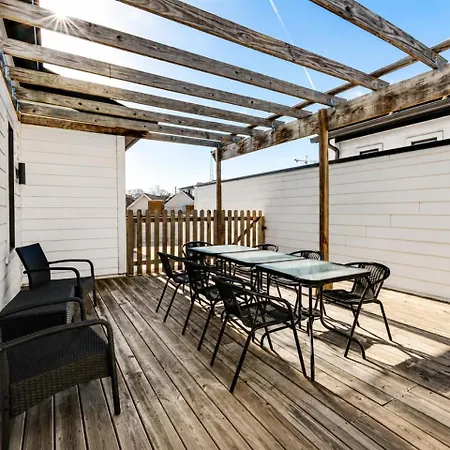 4br Oasis With Rooftop Skyline Views Nashville