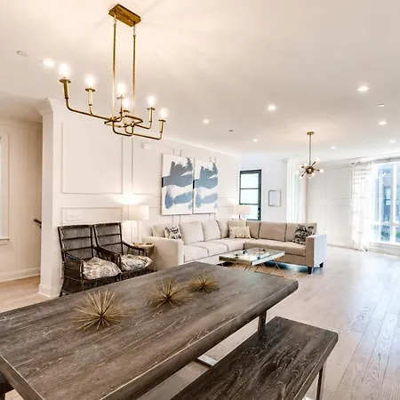 4br Oasis With Rooftop Skyline Views Holiday home Nashville