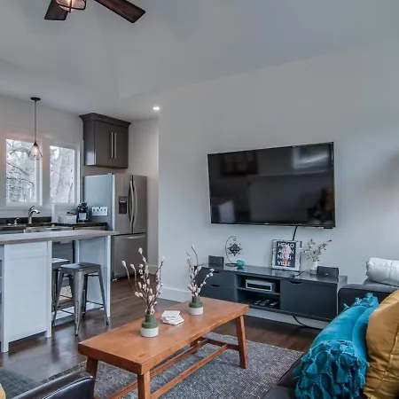 Apartment 12 South Loft Walk To Coffee And Murals King Bed *