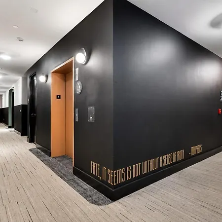 Floor Neo Suite, Walk To Broadway & Views Apartment