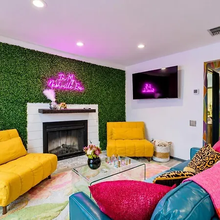 Chic Retreat, River Views And Vip Vibes *