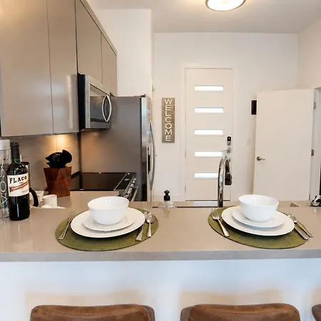 Vandy Midtown L Washer Dryer And Free Parking Holiday home *
