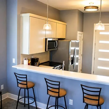 Apartment Music Near Downtown Nashville