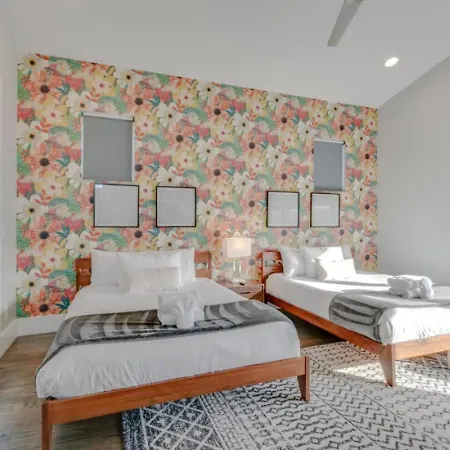 Spacious Gulch Retreat Super Skyline Views Holiday home Nashville