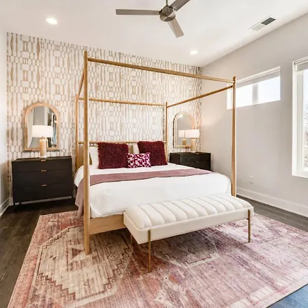 West End 4 Bd L 4bath Walk To Bars-close To Broadway Apartment
