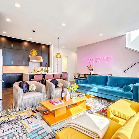 Taylor Swift Inspired Hot Tub Rooftop Deck Views