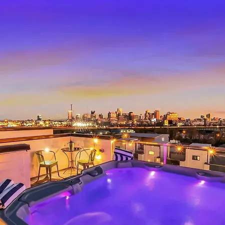 Holiday home Taylor Swift Inspired Hot Tub Rooftop Deck Views Nashville