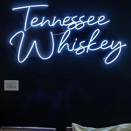 Holiday home The Tennessee Whiskey In West End-vandy- Uber To Broadway Nashville