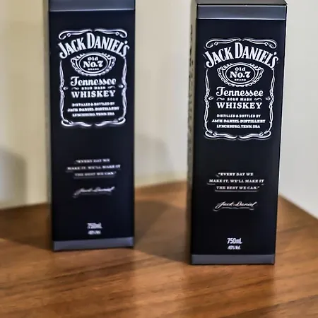 The Tennessee Whiskey In West End-vandy- Uber To Broadway Nashville