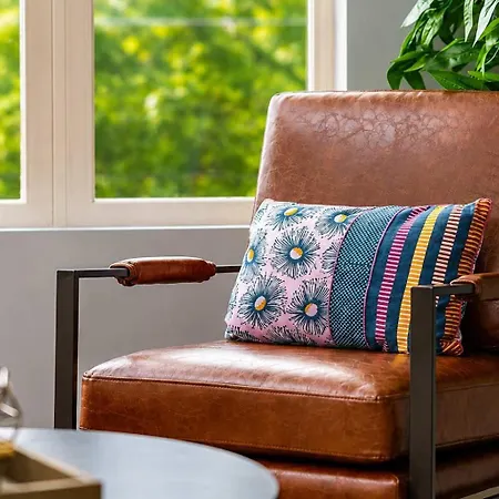 Luxury Rooftop Retreat Sleeps 12 *
