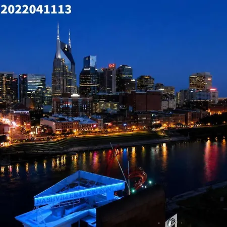 Holiday home Two Luxe Nash Homes Rooftop Vibes Nashville