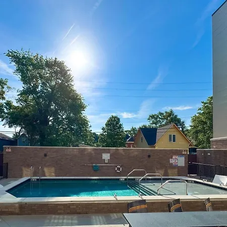 The Smokeshow On Music Row Near Broadway In Downtown Nashville- Pool, Gym, Patio Holiday home Nashville