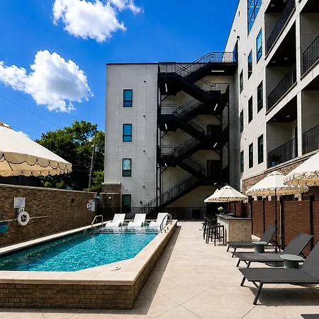 The Smokeshow On Music Row Near Broadway In Downtown Nashville- Pool, Gym, Patio * Nashville