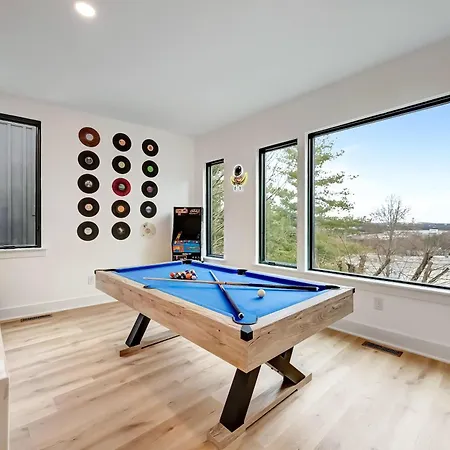 4 Rooftop Decks 4 Hot Tubs Game & Sauna