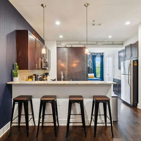 Fabulous Nashvegas Loft Retreat Near Vandy Off West End Mins To Broadway Holiday home *