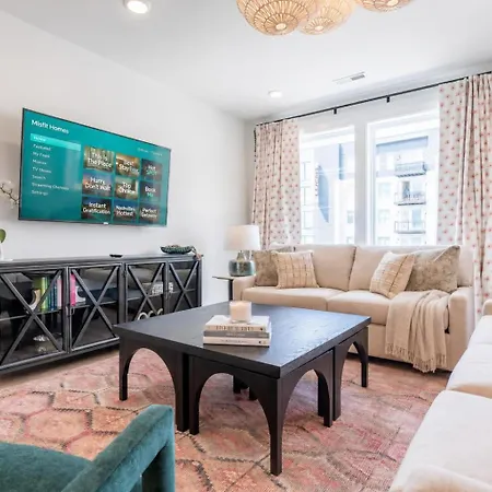 Luxe 4br Retreat With Hot Tub & Skyline Deck *