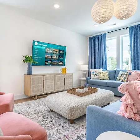 Luxe Group With Hot Tub & Rooftop Lounge * Nashville