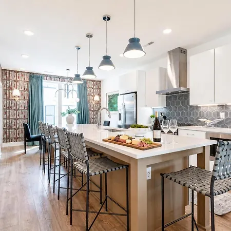 Luxe 4br Retreat With Hot Tub & Skyline Deck Holiday home Nashville