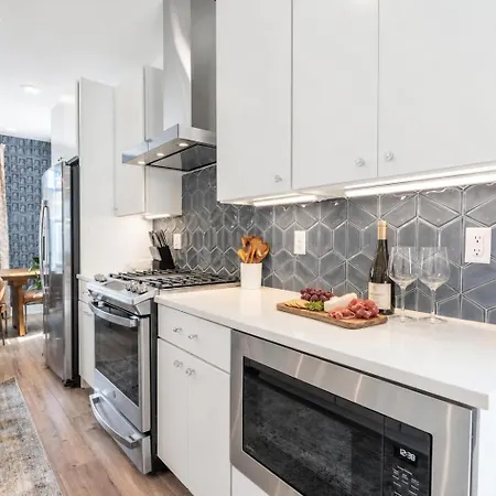 Holiday home Luxe Group With Hot Tub & Rooftop Lounge Nashville