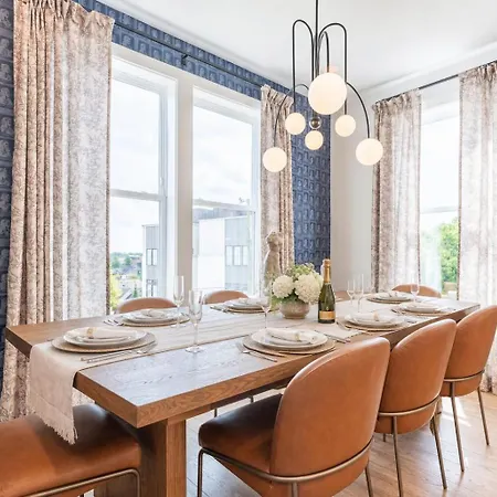Holiday home Luxe Group With Hot Tub & Rooftop Lounge Nashville