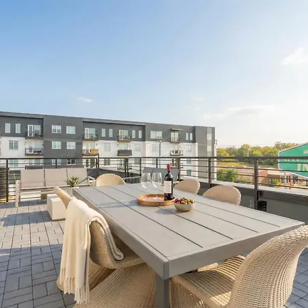 Luxe 4br With Fire Pit Grill And Views Holiday home *