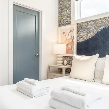 Luxe Group With Hot Tub & Rooftop Lounge Holiday home Nashville